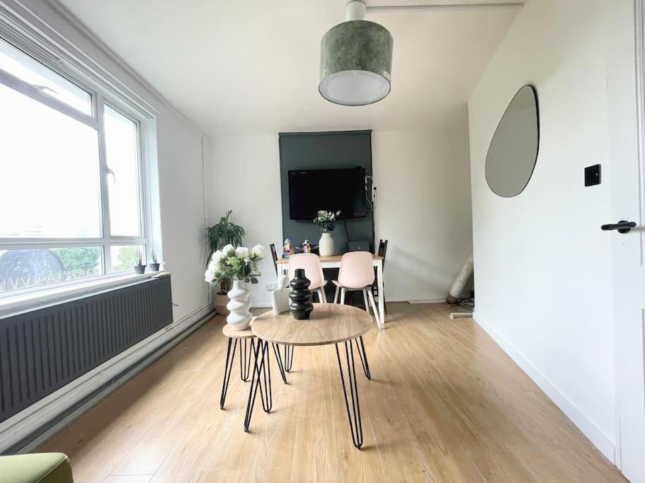 Stylish 2 Bedroom Flat In Angel Central Location Londres Extérieur photo