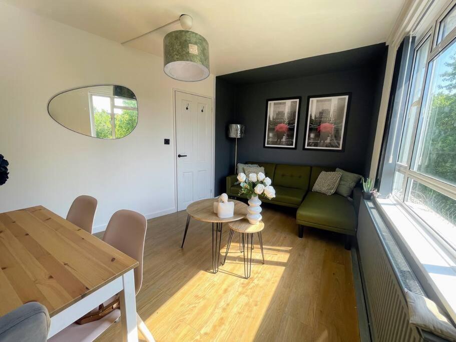 Stylish 2 Bedroom Flat In Angel Central Location Londres Extérieur photo