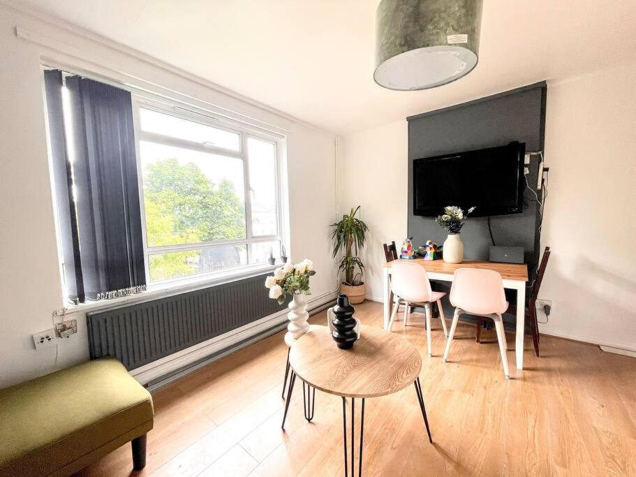Stylish 2 Bedroom Flat In Angel Central Location Londres Extérieur photo