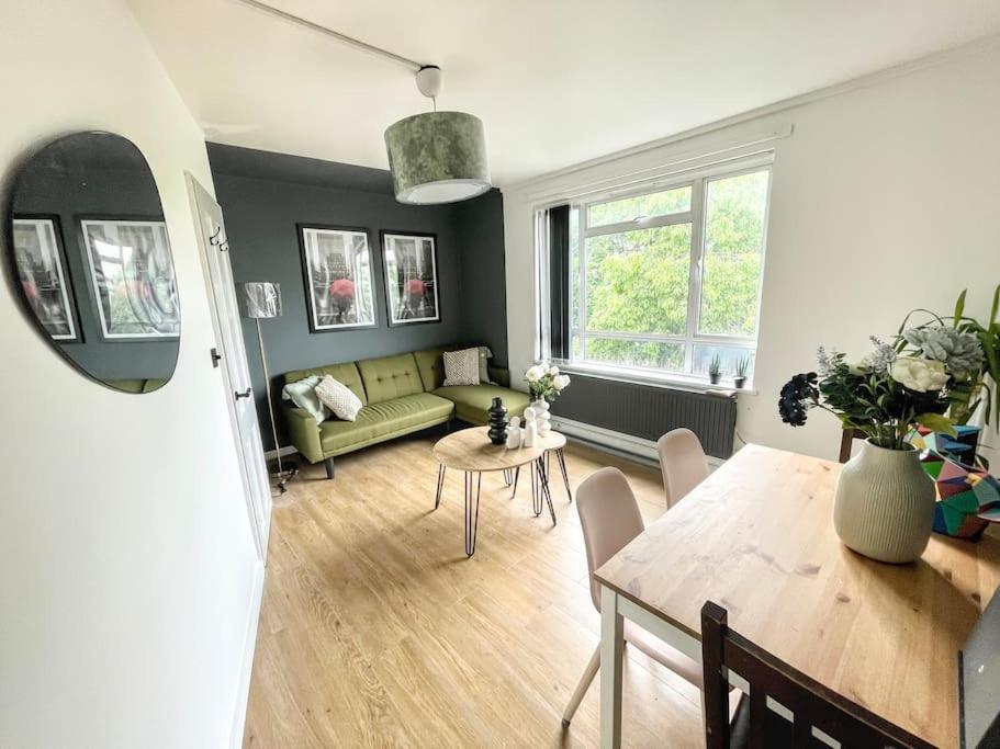 Stylish 2 Bedroom Flat In Angel Central Location Londres Extérieur photo